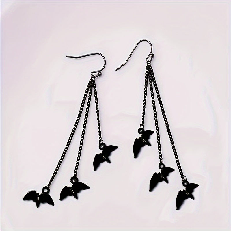 Bat Earrings for Halloween Parties - Women's Dark Themed Gift
